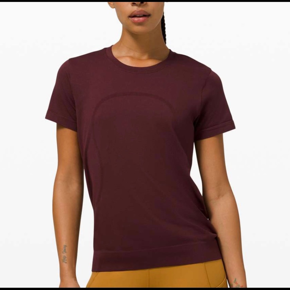 Lululemon swiftly breathe short sleeve